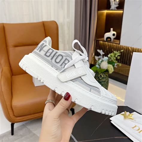 dior sneakers outlet.